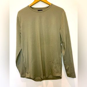 Cuts Clothing AO Long sleeve curve hem tee